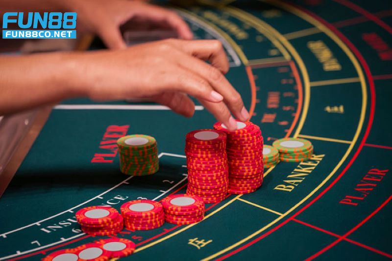 Điểm qua các công thức đánh Baccarat dành cho người mới